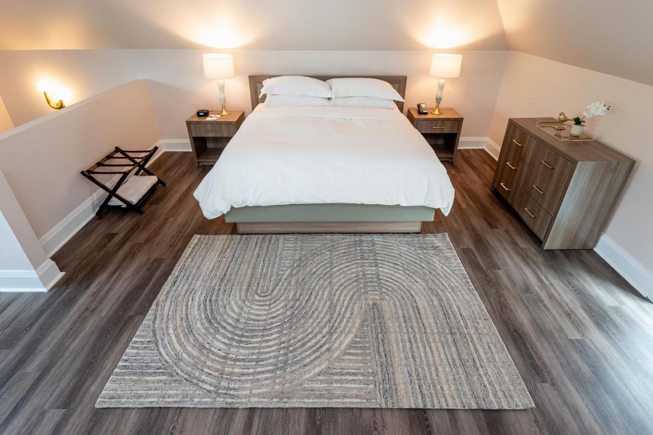 The Glenerin Inn Mississauga Ngoại thất bức ảnh