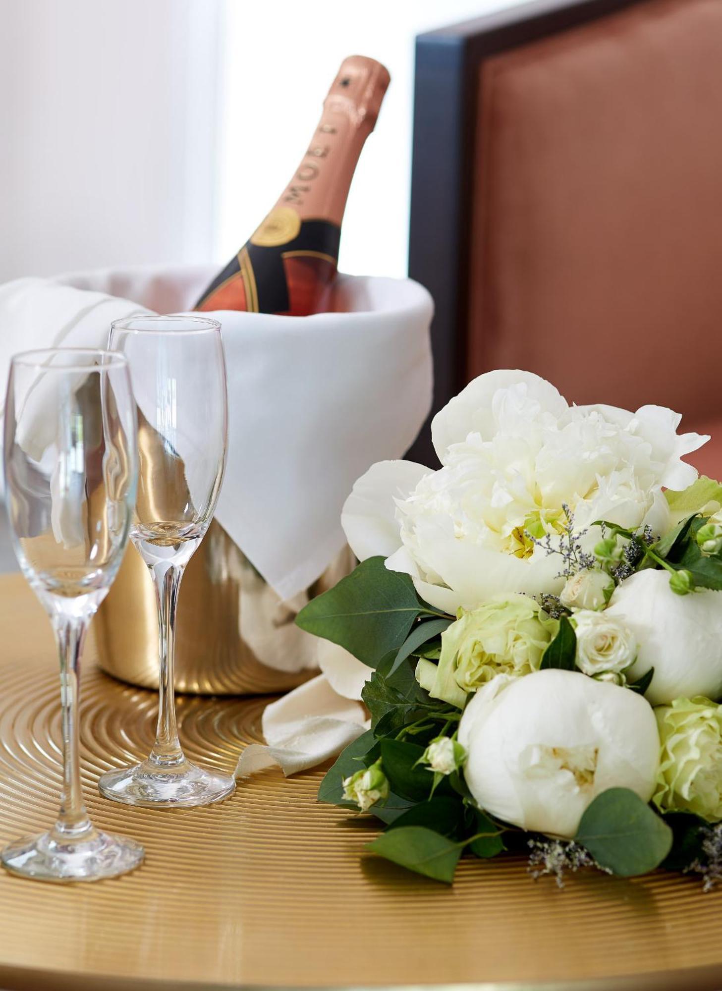 The Glenerin Inn Mississauga Ngoại thất bức ảnh